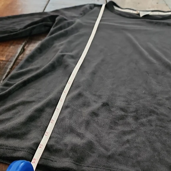 Lucky Brand Black Velvet Long Sleeve Top - Picture 5 of 5
